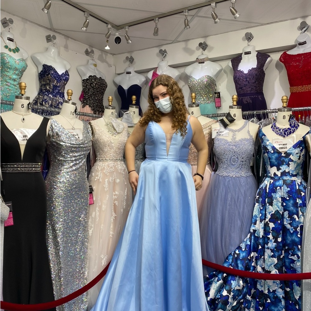 Elegant Blue Evening Gown